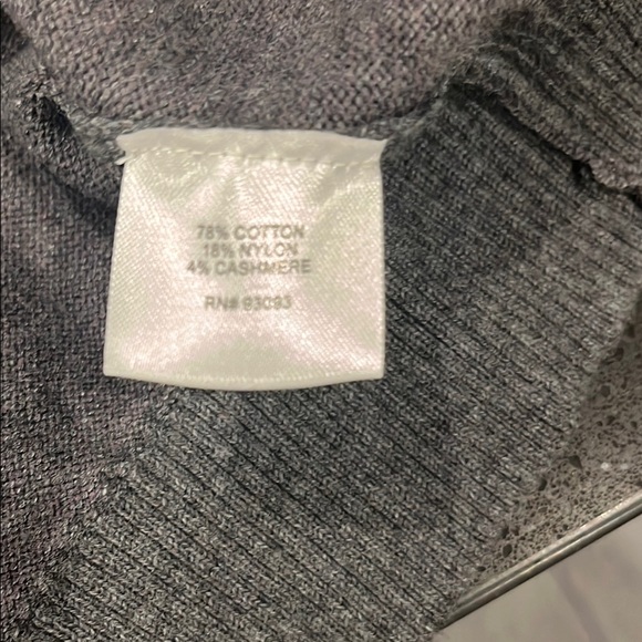 Tyler Boe Men's Gray Sweater Vest size S - Picture 5 of 6